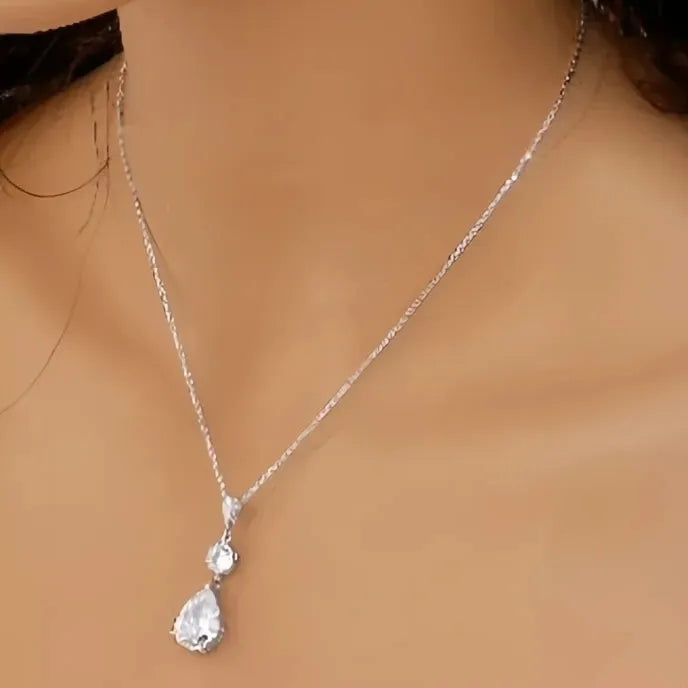 Elegant Women Water Drop Pendant Necklace Cubic Zirconia Sparkling Party Jewelry