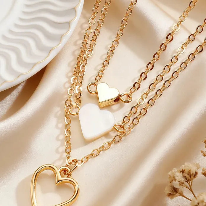 3Pcs Zinc Alloy Heart Pendant Necklace Layered Collarbone Chain Set Women