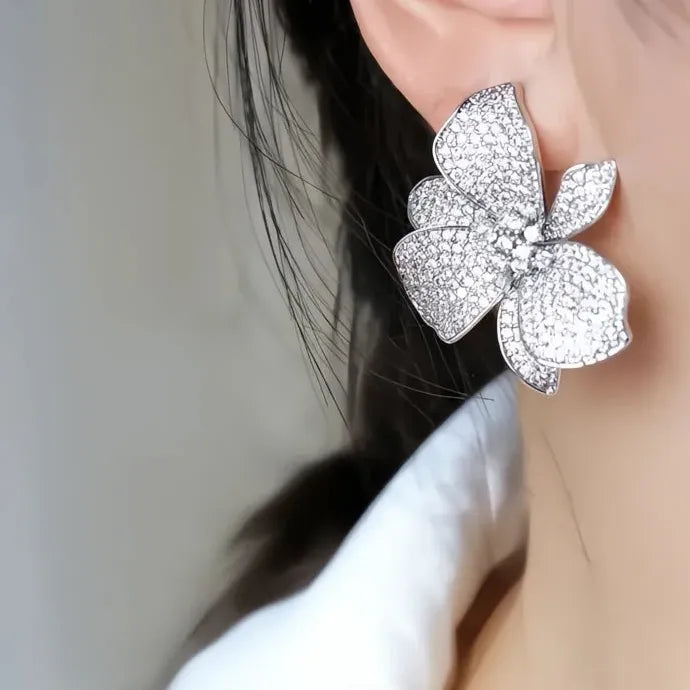 Elegant Flower Design Copper Alloy Stud Earrings with Pink White CZ for Women