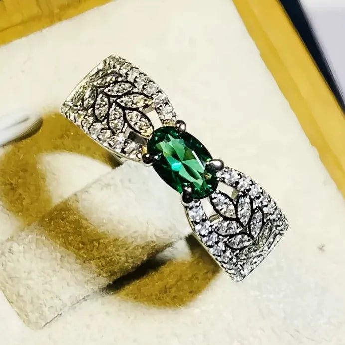 Silver Green Cubic Zirconia Leaf Shape Wedding Band Ring for Women