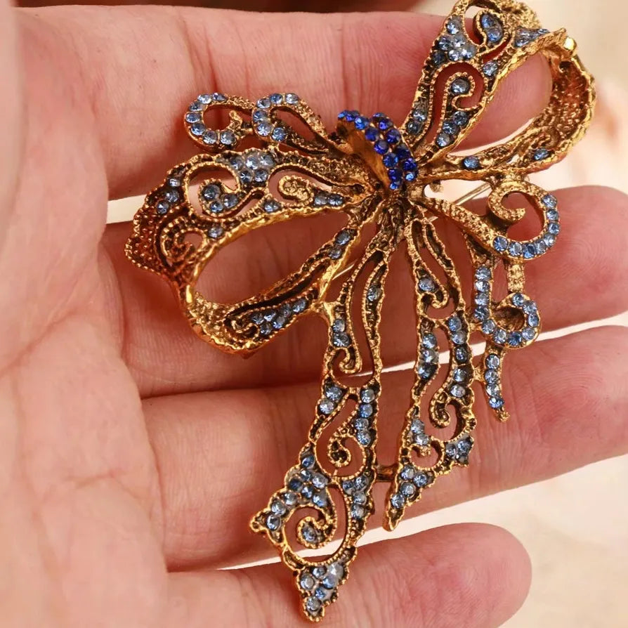 Luxury Bow Brooch Pin Classic Style Jewelry Gift for Women Men