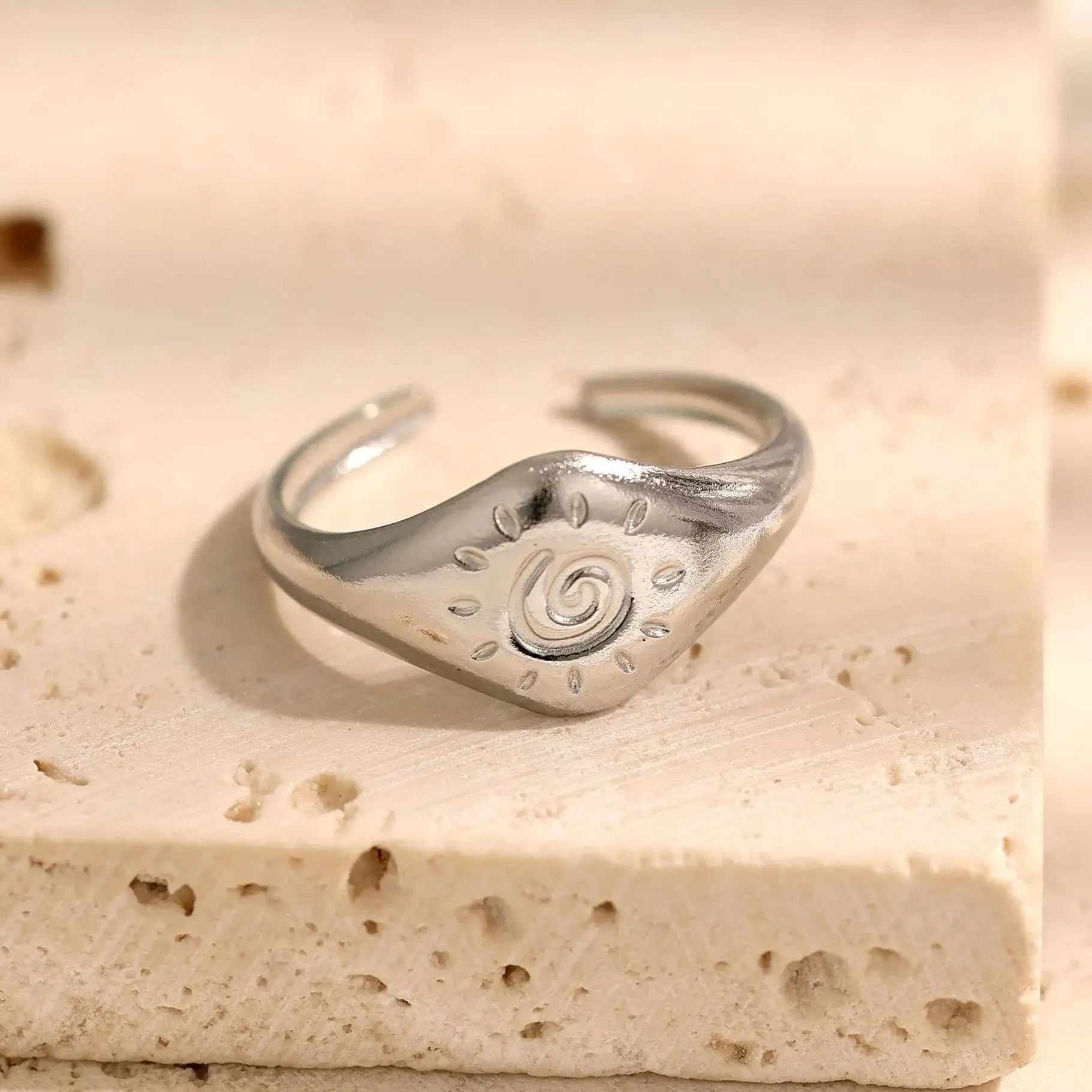 Retro Stainless Steel Irregular Geometric Cocktail Ring for Women Punk Jewelry Gift