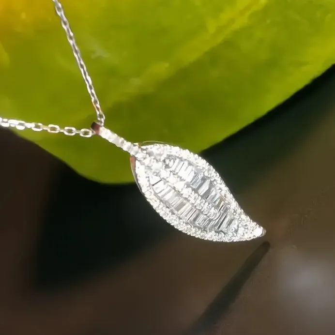 Elegant Cubic Zirconia Leaf Pendant Necklace for Women Party Jewelry