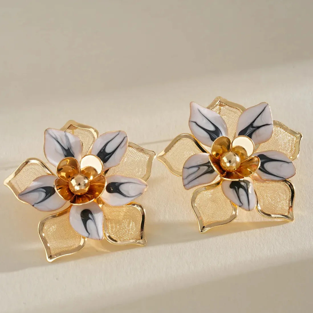 Vintage Drop Oil Flower Plant Motif Steel Needle Earrings for Women