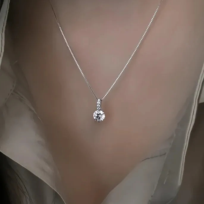 Minimalist Round Cubic Zirconia Pendant Necklace 45CM Silver Gold Plated Copper Alloy