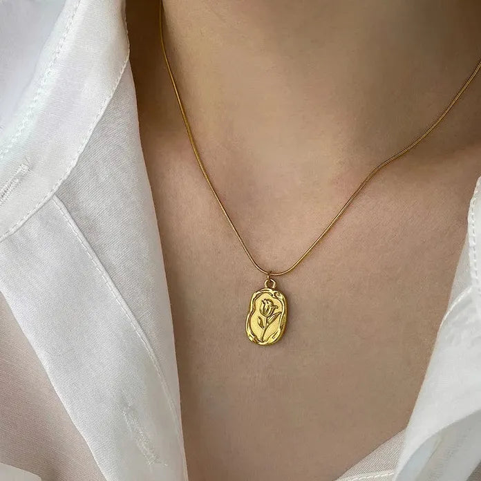 Stainless Steel Tulip Rose Pendant Necklace Waterproof Women’s Jewelry