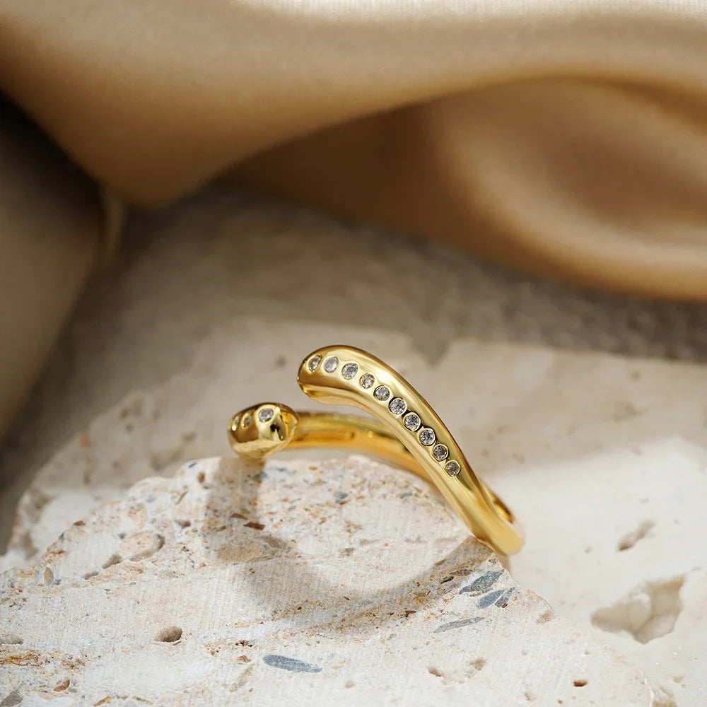 Minimalist Twisted Circle Ring Gold Plated Stainless Steel Cubic Zirconia Jewelry