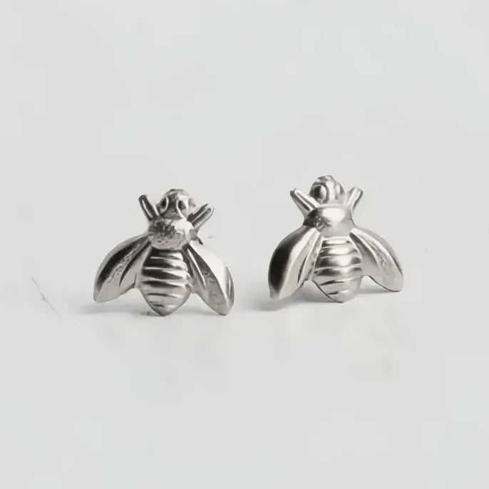 Dainty Geometric Bee Stud Earrings Copper Alloy Fashion Jewelry Gift for Women