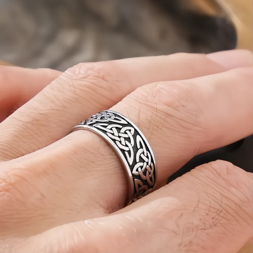 1️⃣ Celtic Spiral Knot Ring 316L Stainless Steel Viking Nordic Ring Men