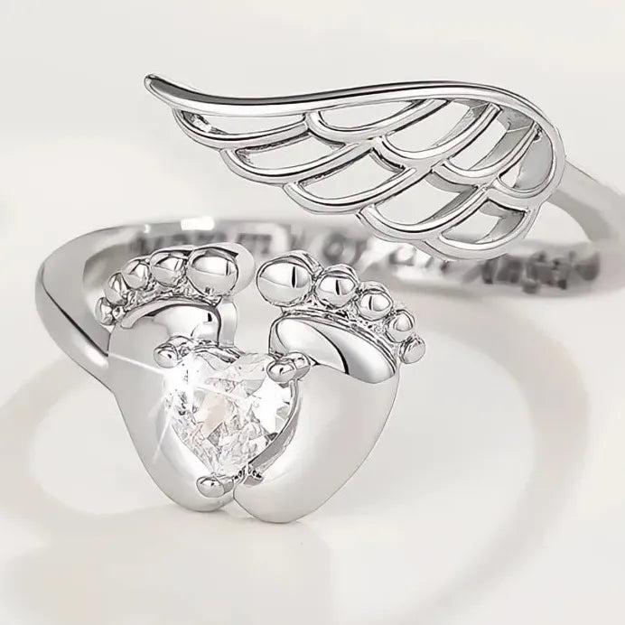 Elegant Wing Shaped Women’s Ring with Baby Feet Inlaid CZ Brass Jewelry