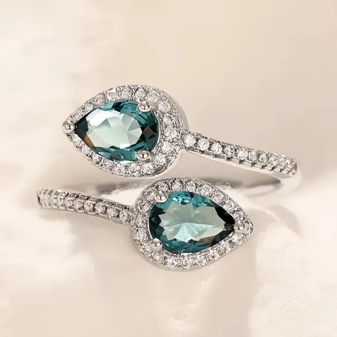 Adjustable Elegant Water Drop Cubic Zirconia Ring for Women