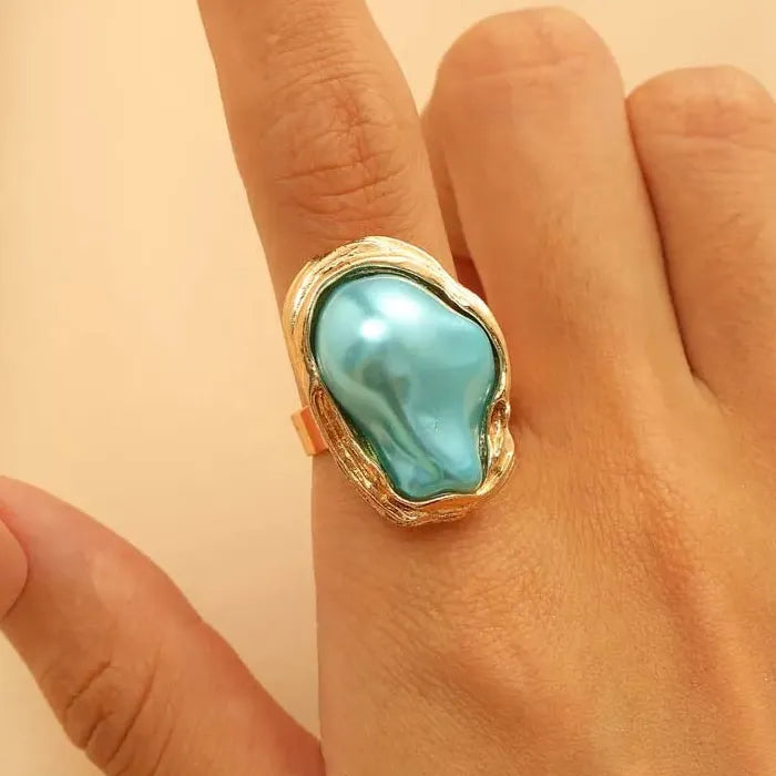 Adjustable Women’s Pearl Ring Featuring Irregular Geometric Design Symbolizing Purity