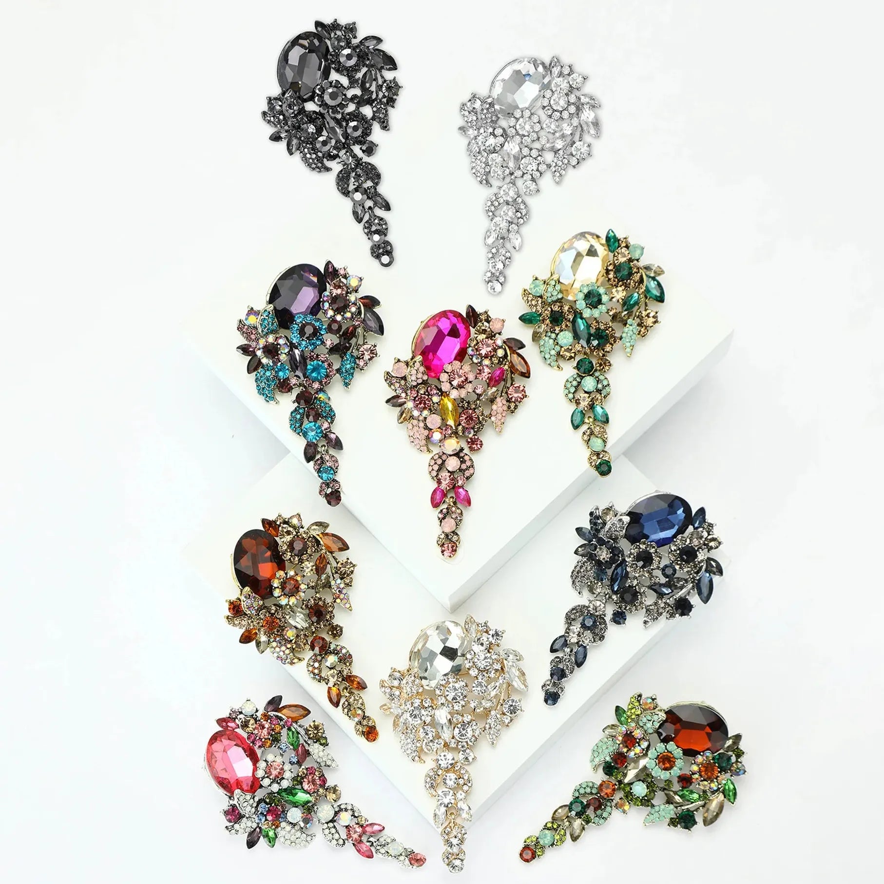 Vintage Floral Brooch Pin Jewelry Classic Style for Men Women