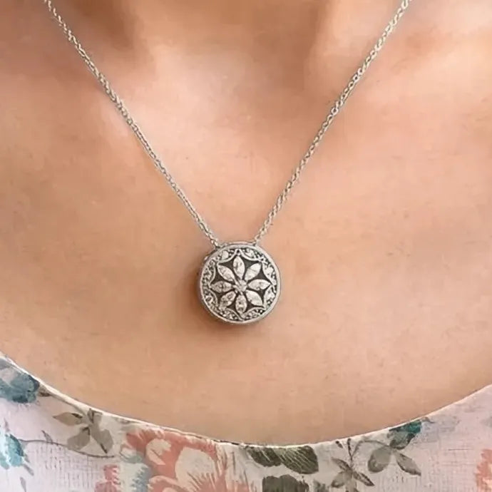 Round CZ Crystal Pendant Necklace Silver Floral Copper Alloy Jewelry Gift