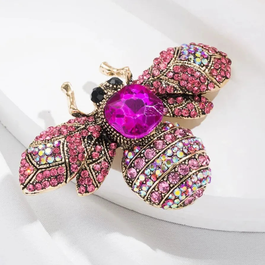 Luxury Bee Brooch Pin for Men and Women Elegant Jewelry Gift Accessory