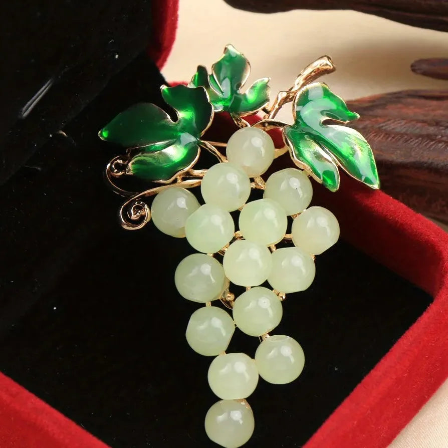 Classic Luxury Grape Fruit Brooch Jewelry Gift for Men and Women