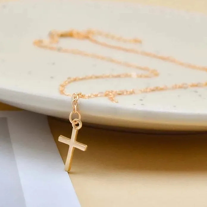 Vintage Gold Cross Pendant Necklace for Women Girls Metal Charm Jewelry