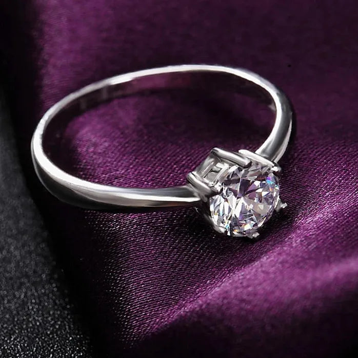 Six Claw Cubic Zirconia Silver Wedding Ring for Women Elegant Gift