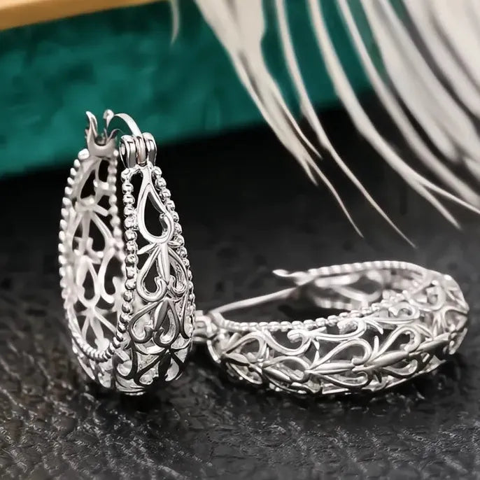 Graceful Hollow-Out Design Metal Hoop Earrings for Women Elegant Anniversary Jewelry Silver Color