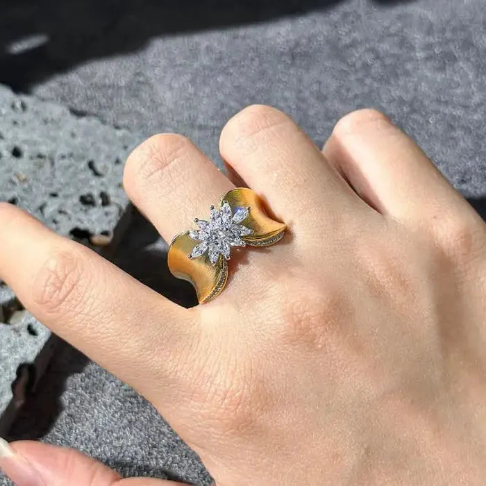 Copper Wire Drawing Crystal Ring Women Fashion Luxury Banquet Jewelry Mood Tracker