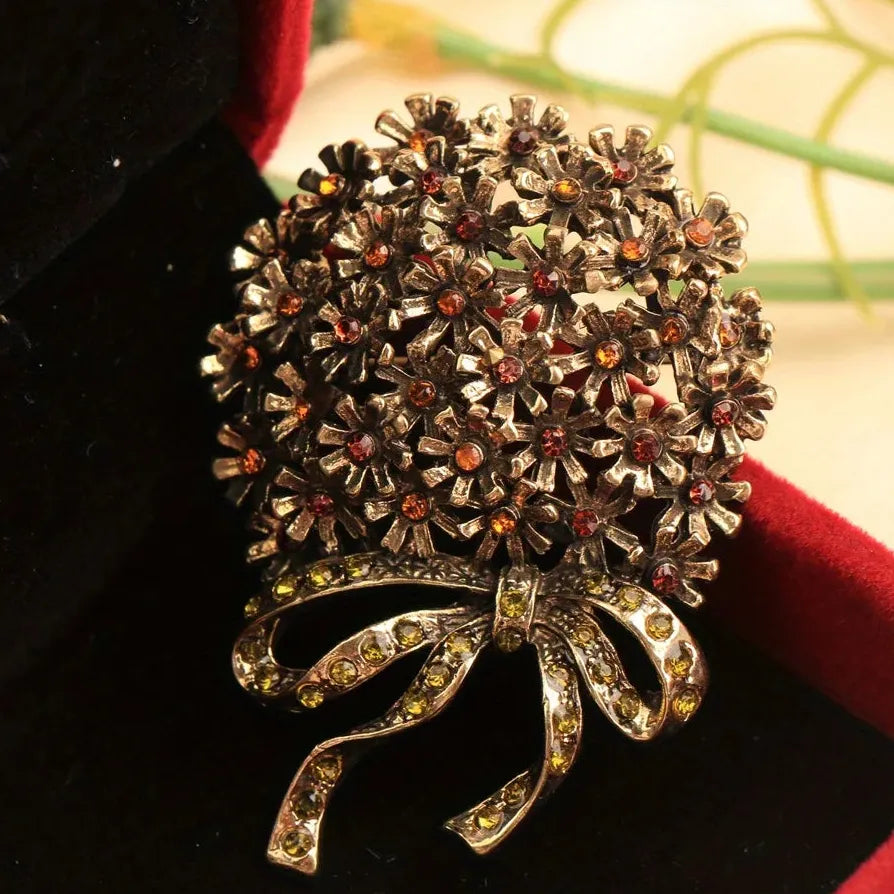 Classic Floral Brooch Wedding Gift for Men & Women Elegant Style
