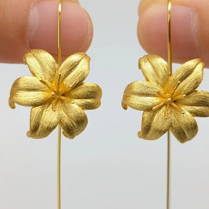 Leaf Flower Design Long Drop Earrings for Women Zinc Alloy Cubic Zirconia Jewelry