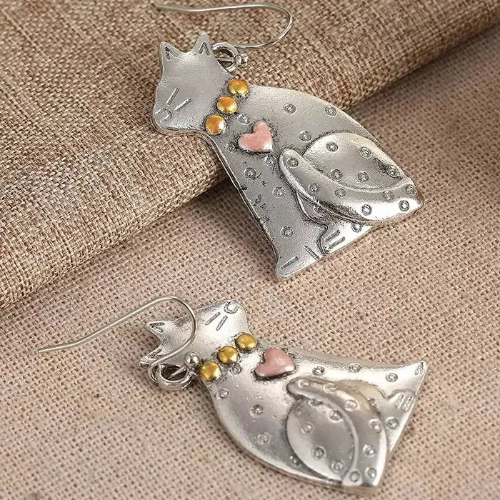 Vintage Cute Cat Kiss Pendant Zinc Alloy Drop Earrings for Women Gifts
