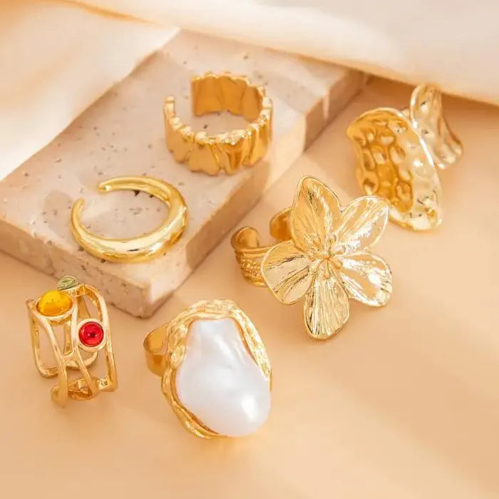 Gold Flower Pearl Crystal Open Ring for Women Elegant Jewelry Gift