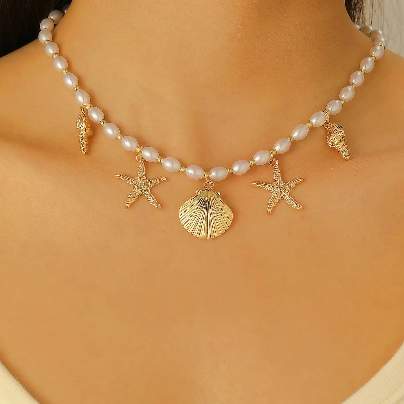 Bohemian Starfish Conch Pearl Necklace with Zinc Alloy Shell Pendant
