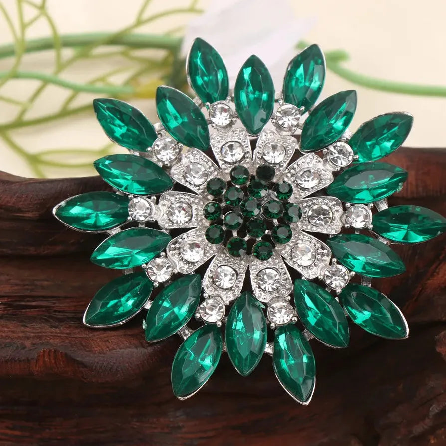 Classic Floral Brooch for Wedding Party Gift Women & Men