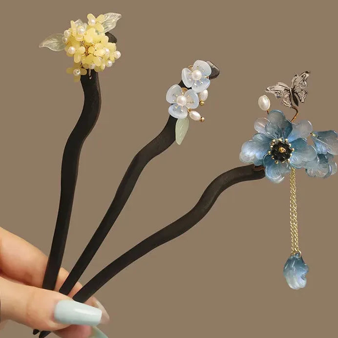 Elegant Wooden Hair Sticks for Women Chinese Style Floral Tassel Vintage Fork