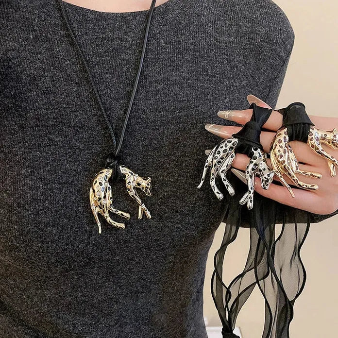 Leopard Pendant Scarf Necklace Women Retro Fabric Detachable Clavicle Chain Jewelry Gift