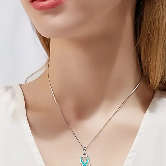 Green Enamel Eight Shape Pendant Necklace on Silver Box Chain for Women