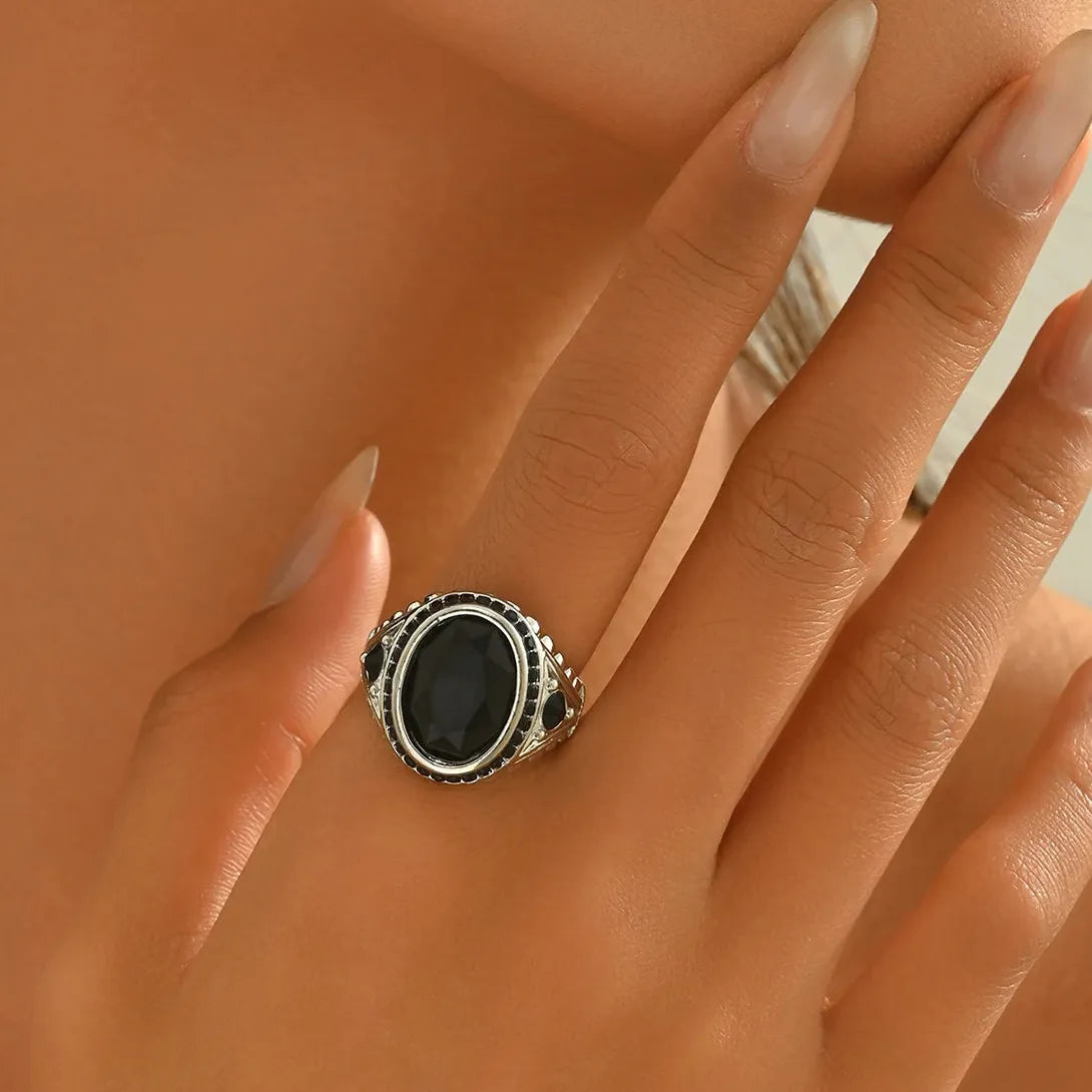 Vintage Men's Zinc Alloy Ring Inlaid with Black Gem for Banquet Business Jewelry