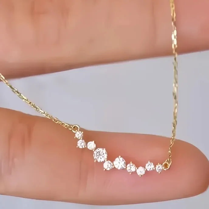 Trendy Pendant Necklace for Women with Shiny Cubic Zirconia Wedding Band Charm Jewelry