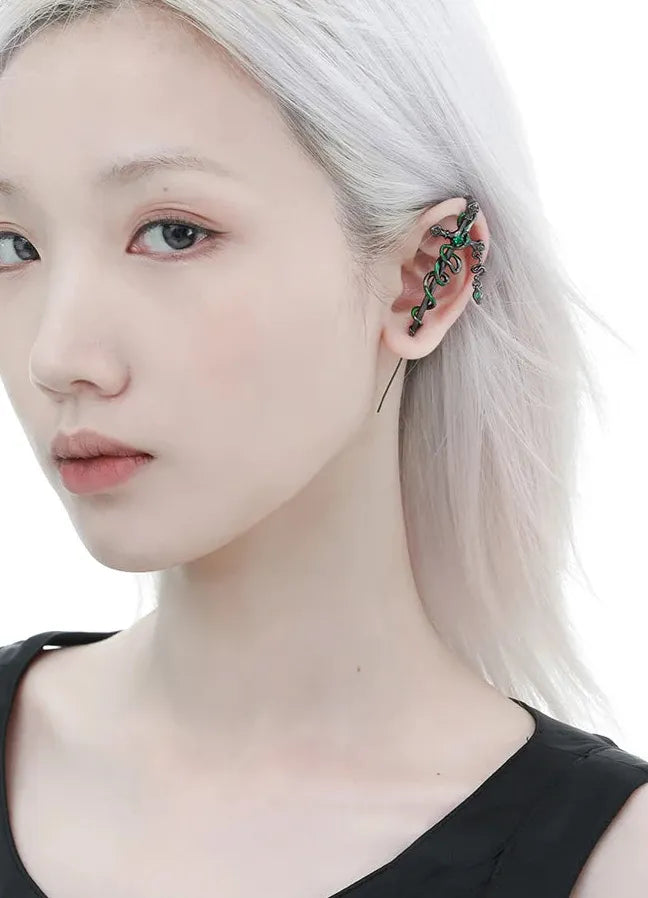 ZHUHE Black White Iced Serpentine Copper Alloy Gothic Animal Stud Earrings Men Women