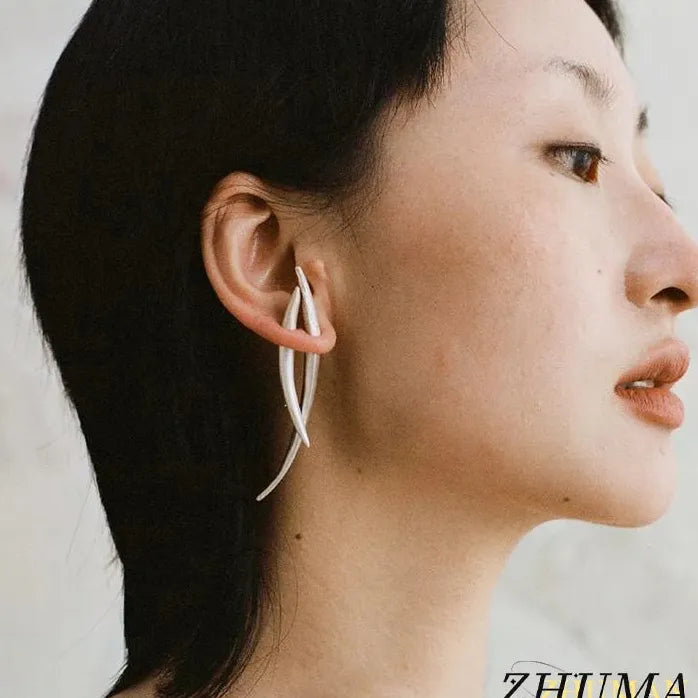 2024 Vintage Curved Geometric Copper Alloy Stud Earrings Unisex Gift Jewelry