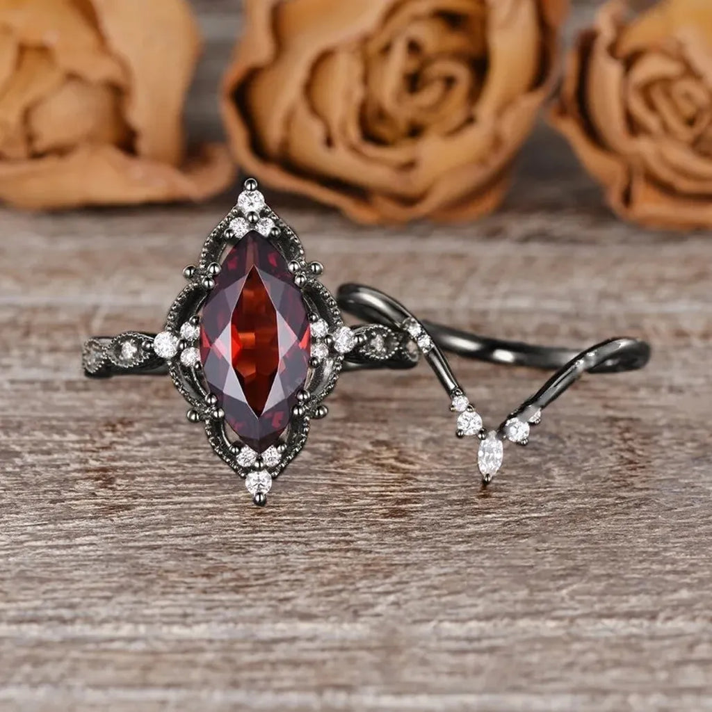 2Pcs Luxury Retro Gun Plated Black Inlay Micro Red Zircon Couple Rings Zinc Alloy