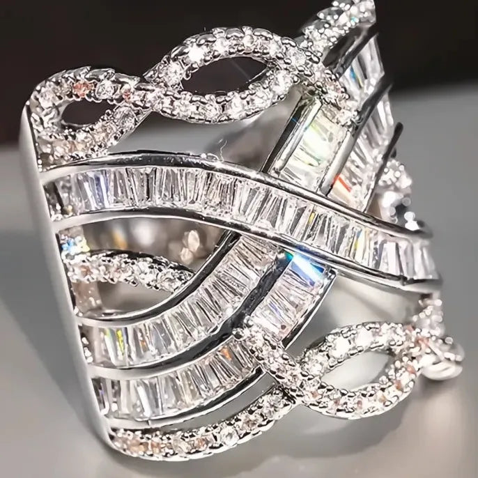 Women’s Brass Geometric Cubic Zirconia Cocktail Ring Luxury Party Gift