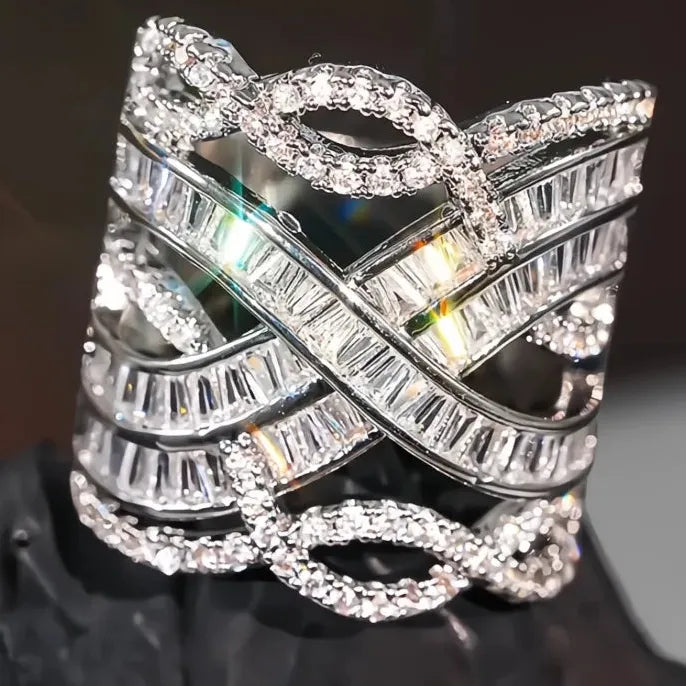 Women’s Brass Geometric Cubic Zirconia Cocktail Ring Luxury Party Gift