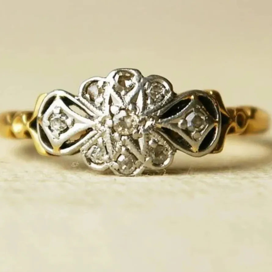 Two-Color Plating Inlaid Rhinestone Zinc Alloy Ring for Women Fashion Gift