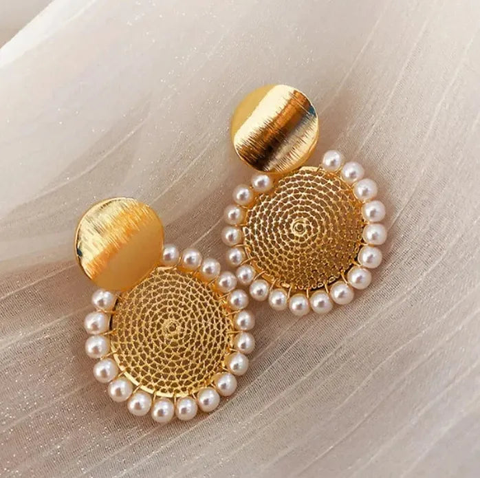 Pendientes de perlas redondas geométricas de cobre diseño personalidad 2021 mujer niña