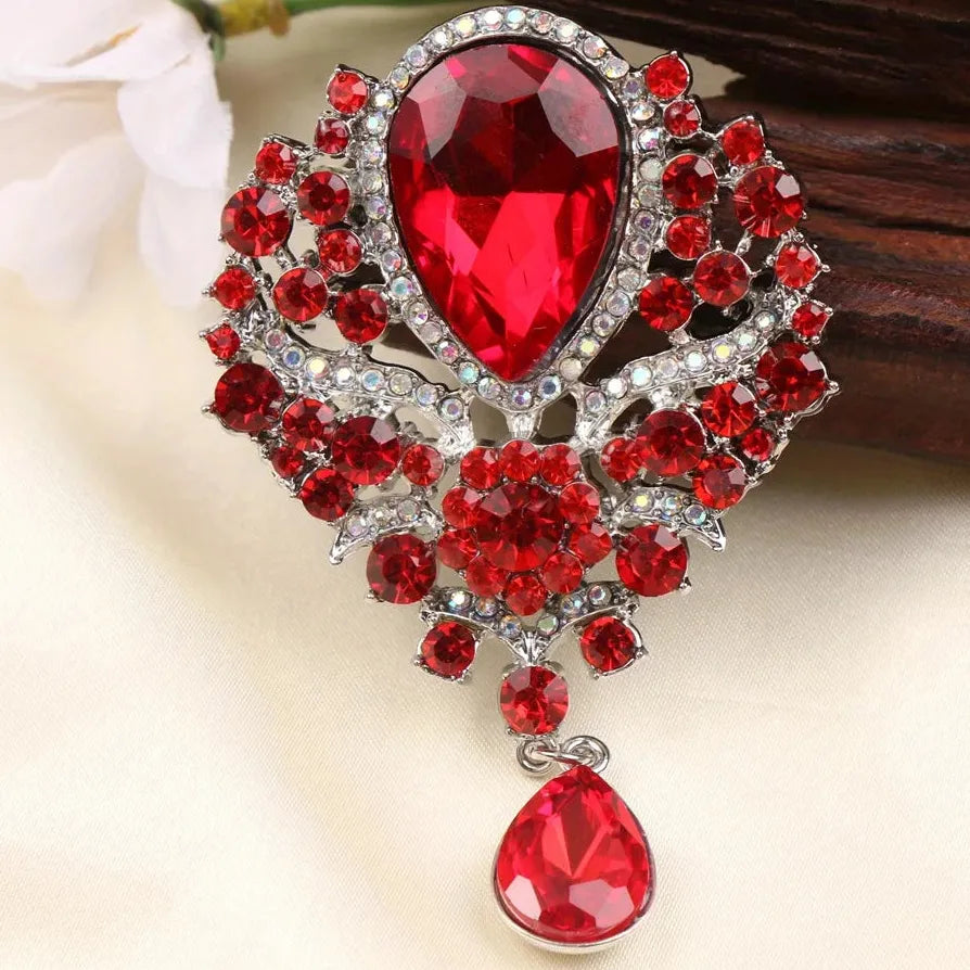 Classic Flower Fringe Brooch Wedding Gift for Men & Women