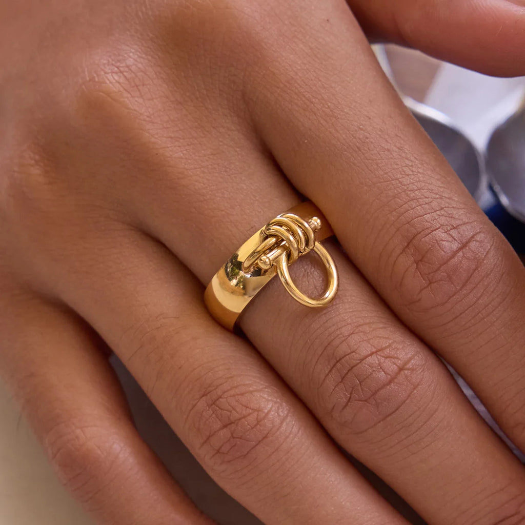 18K Gold Plated Geometric Punk Rock Knot Ring Stainless Steel Hypoallergenic Waterproof
