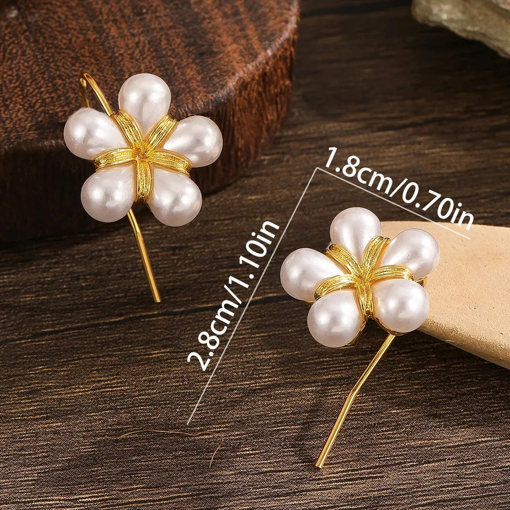 Flower Shaped White Pearl Zinc Alloy Ear Hooks Bridal Engagement Earrings