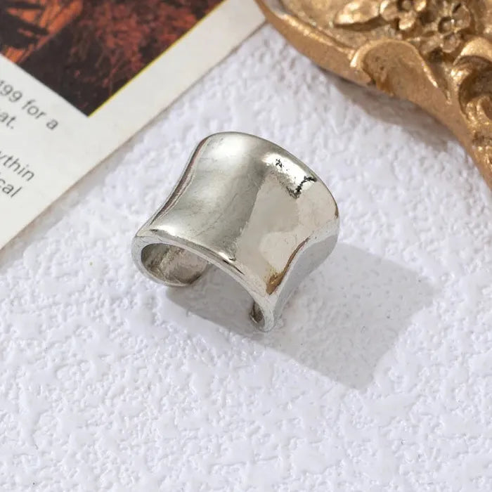 Vintage Minimalist Zinc Alloy Arc-Shaped Clip Earrings for Women Punk Jewelry