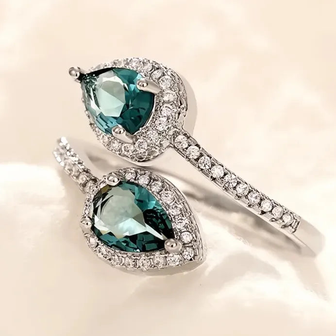 Adjustable Elegant Water Drop Cubic Zirconia Ring for Women