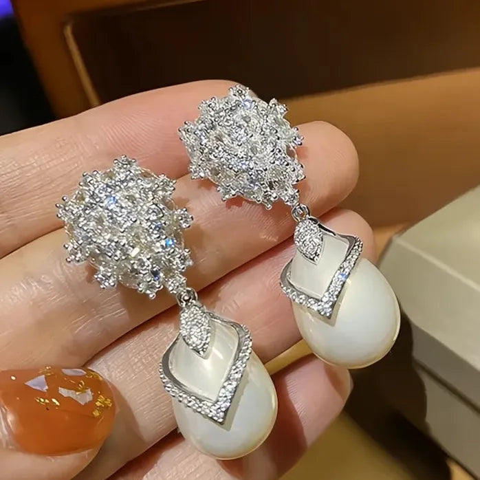 Luxury Simulated Pearl Dangle Earrings with CZ Pendant for Bridal Wedding