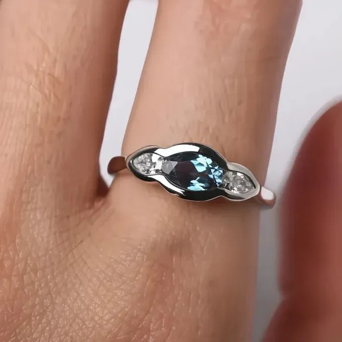 Women’s Geometric Brass Ring with Bright Cubic Zirconia Wedding Band Jewelry