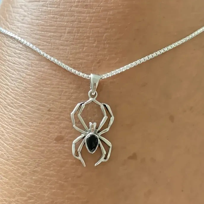 Spider Pendant Necklace for Women Girls, Acrylic Brass Geometric Y2K Silver Chain